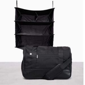 béis Hanging Duffle with insert. See description